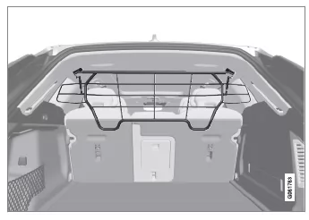Volvo XC60. Gepäckraumgitter ein- und ausbauen