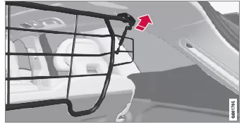 Volvo XC60. Gepäckraumgitter ein- und ausbauen